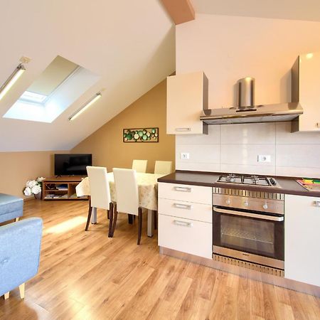 Apartment Val Njivice Extérieur photo