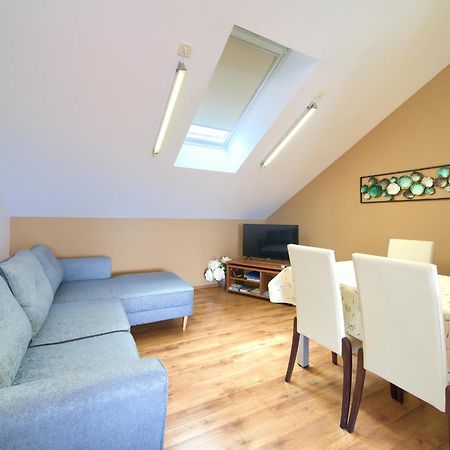 Apartment Val Njivice Extérieur photo